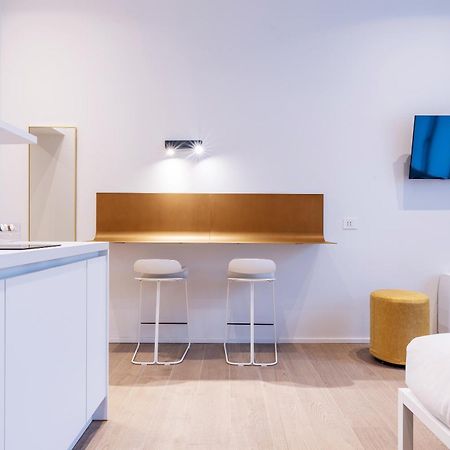 Easyhomes-City Centre Suites Milan Extérieur photo