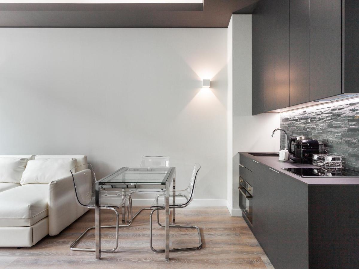 Easyhomes-City Centre Suites Milan Extérieur photo