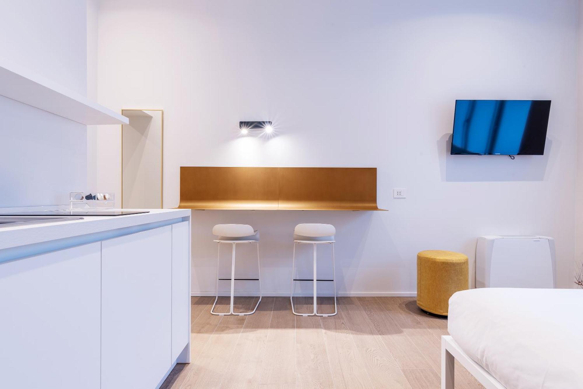 Easyhomes-City Centre Suites Milan Extérieur photo