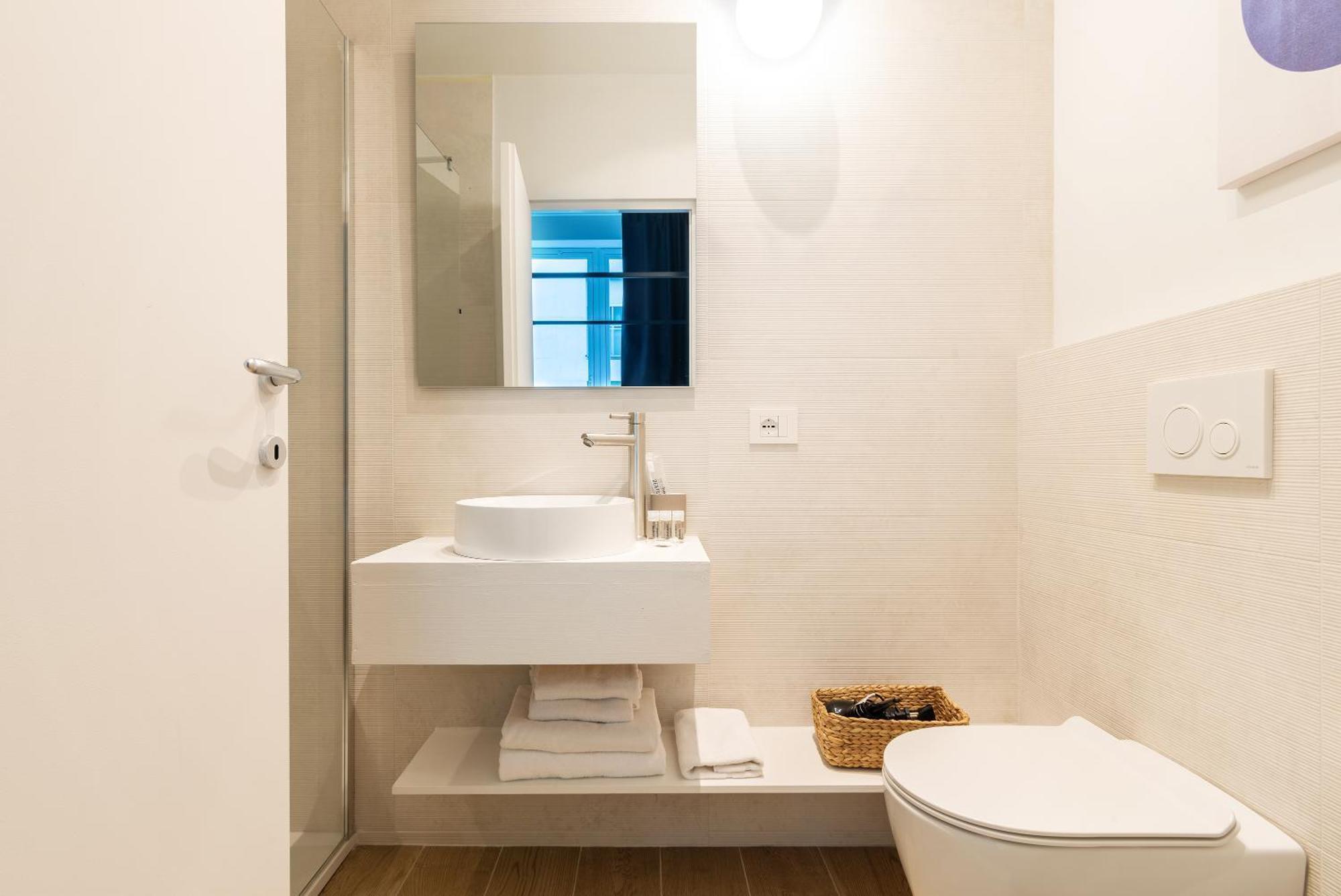 Easyhomes-City Centre Suites Milan Extérieur photo